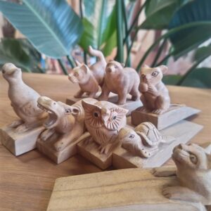 木製アニマルドアストッパー